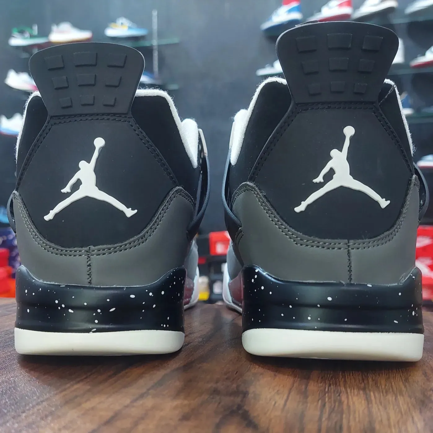 AJ 4 RETRO FEARPACK