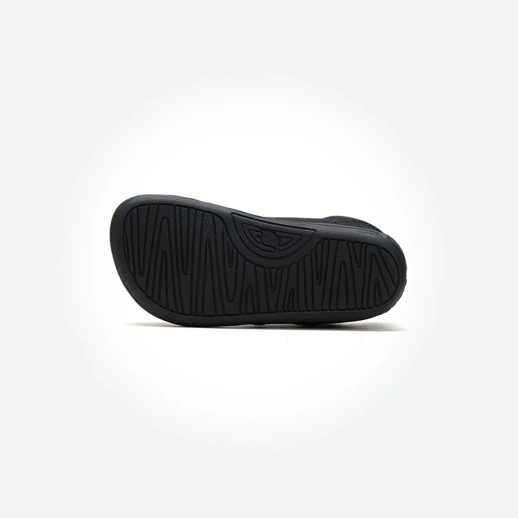 Badii Barefoot Sneakers - Black On Black