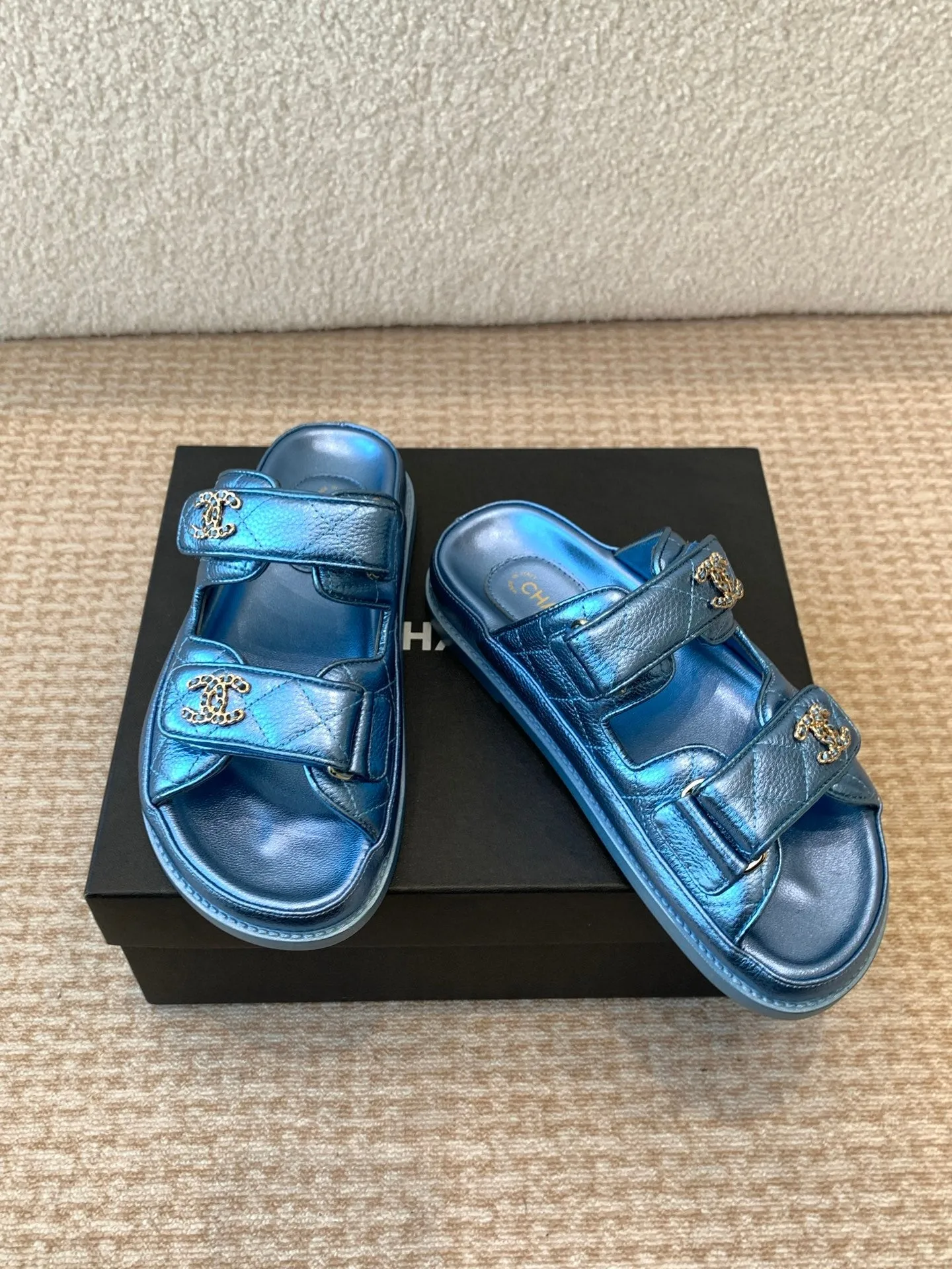 DAD SANDAL IN TEAL BLUE SHEEPSKIN MULE