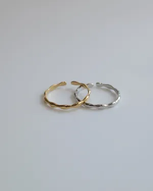 distorted thin ring