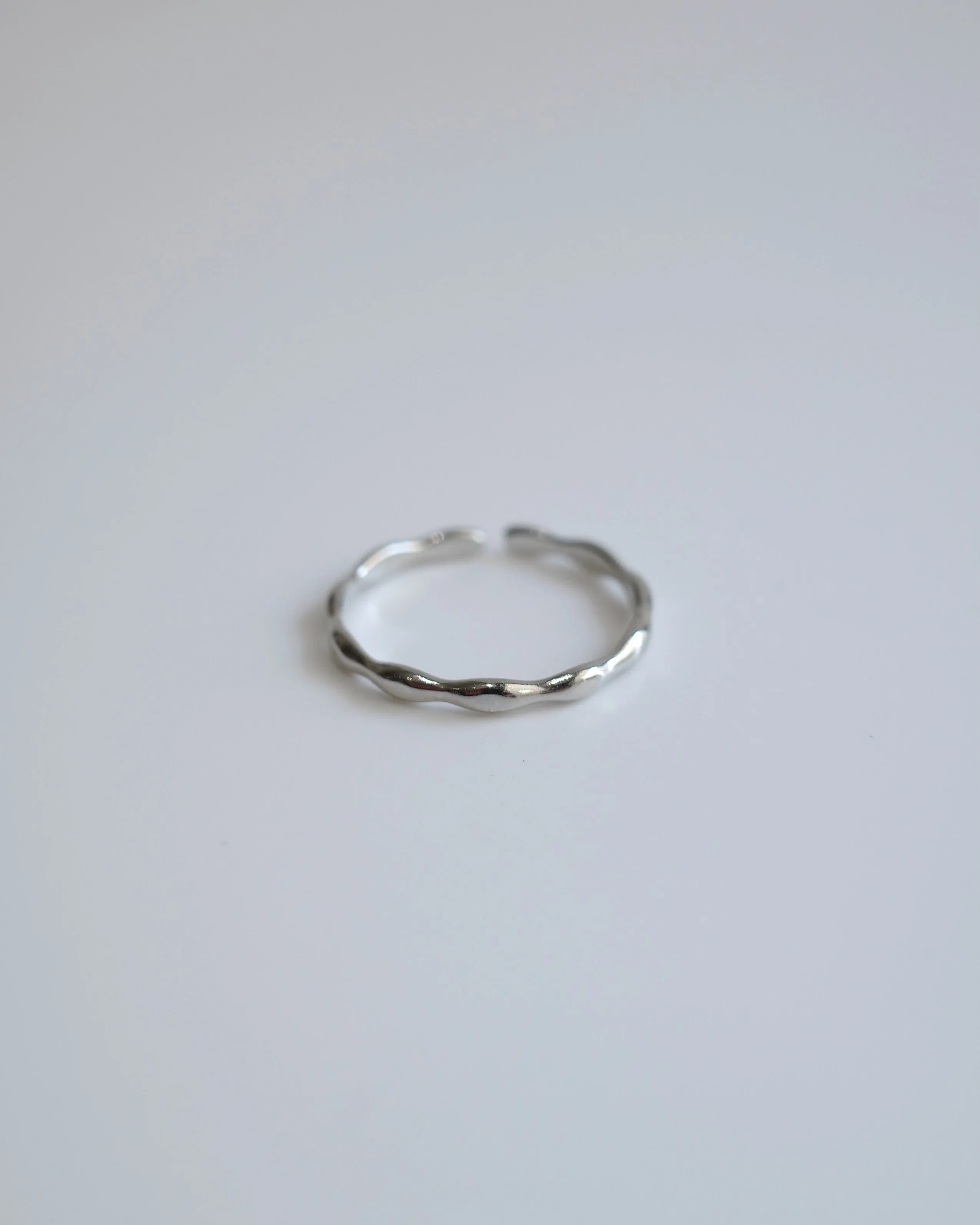 distorted thin ring