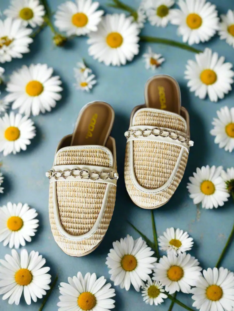 Evander Raffia Mule