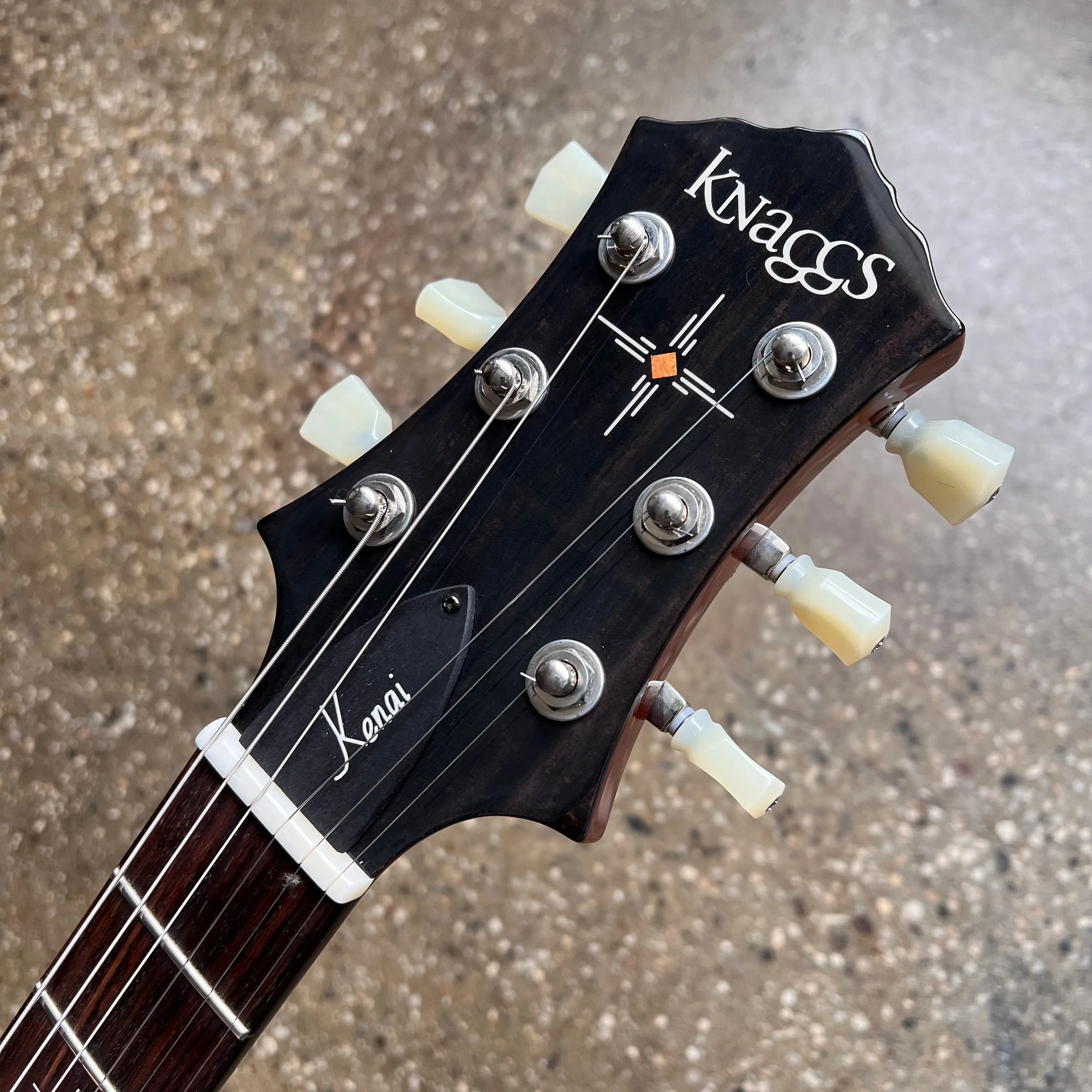 Knaggs Kenai T1 Flame Top 2022 - Aged Scotch with Teal Binding