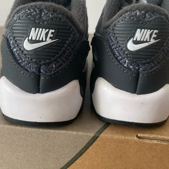 Nike Air Max 90 SE LTR Cool Grey Anthracite Wolf Grey Toddler Sneakers- SZ 5 C