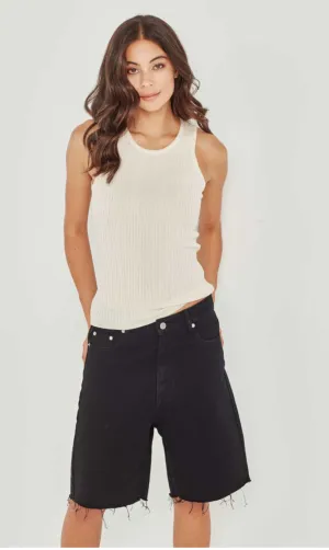 REMAIN Bermuda Short - Black