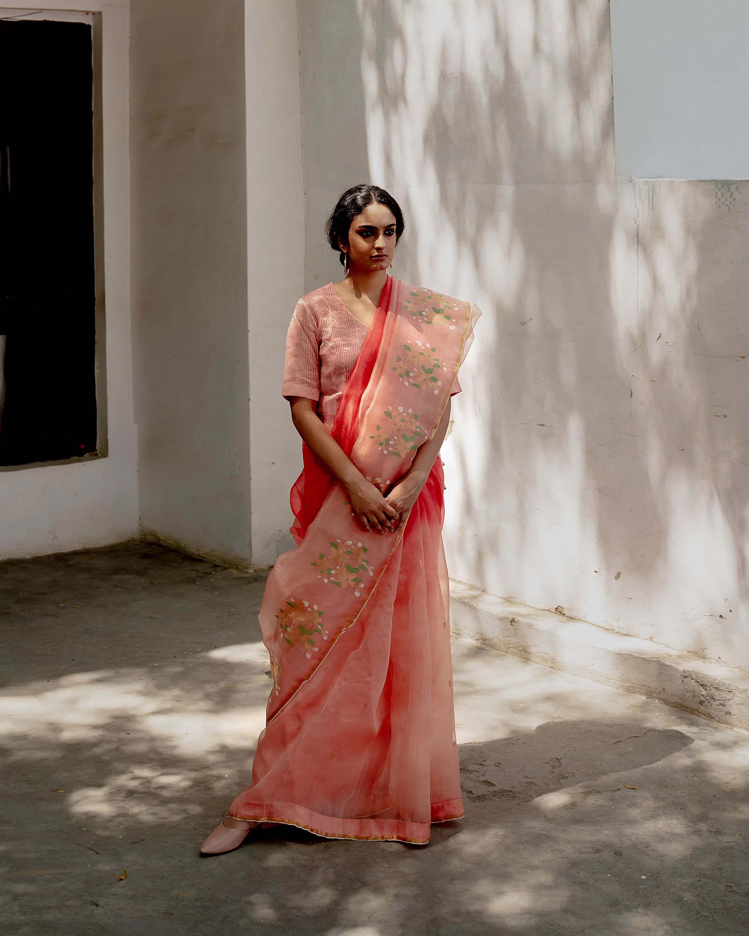 Suparna Som jui tora sari 48 inch width by 5.5 meter length Dark and light peach ombre silk - delivery Time 8 weeks Festive 24 LOOK-17