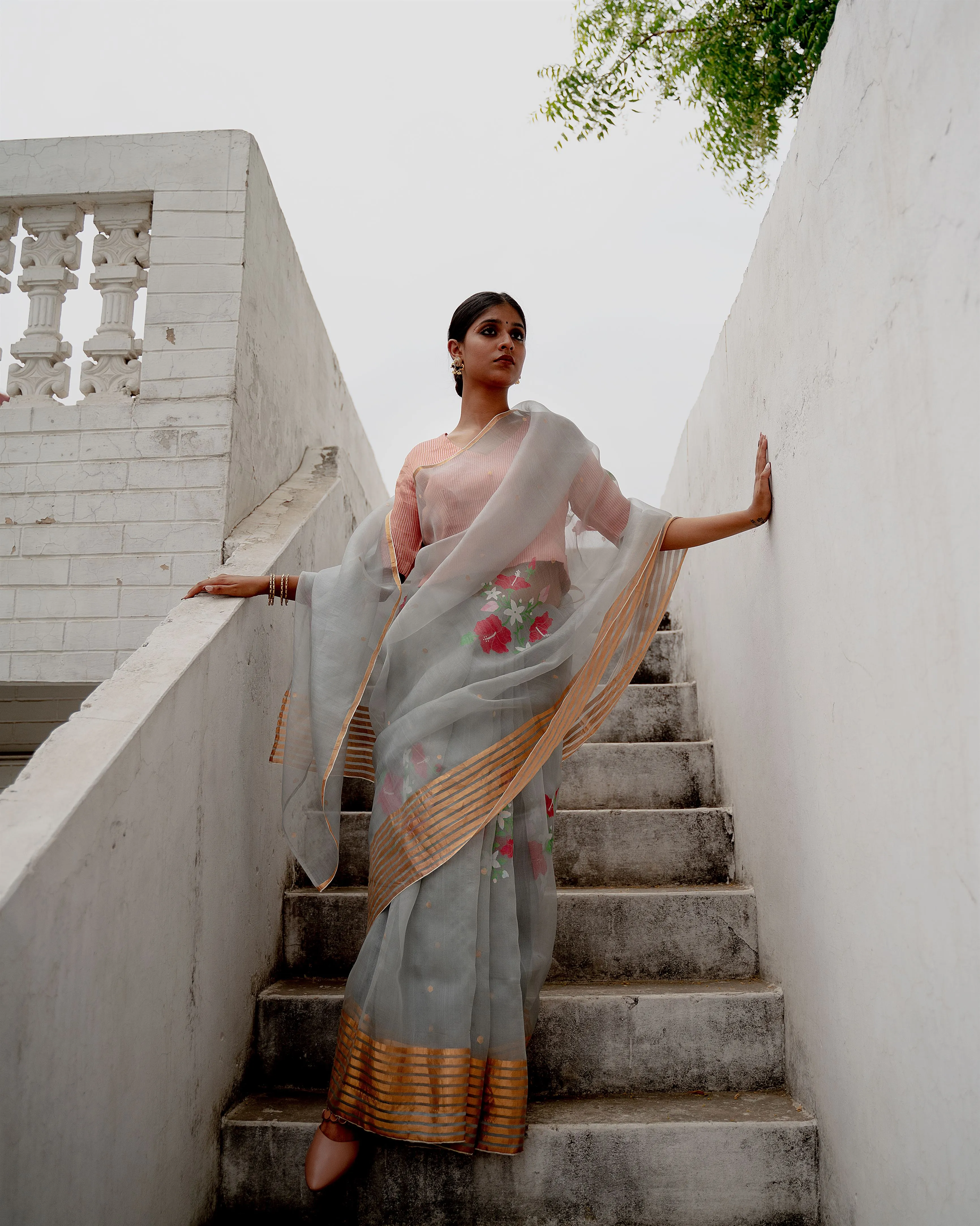 Suparna Som megha sari 48 inch width by 5.5 meter length Grey silk - delivery Time 8 weeks Festive 24 LOOK-10