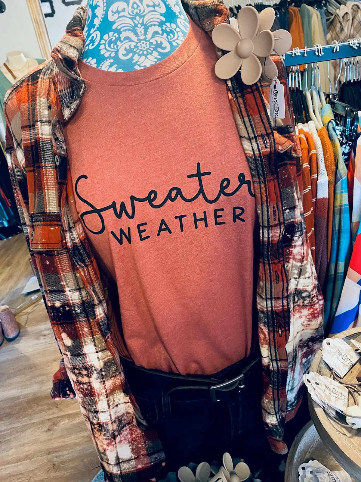 SWEATER WEATHER GRAPHIC TEE