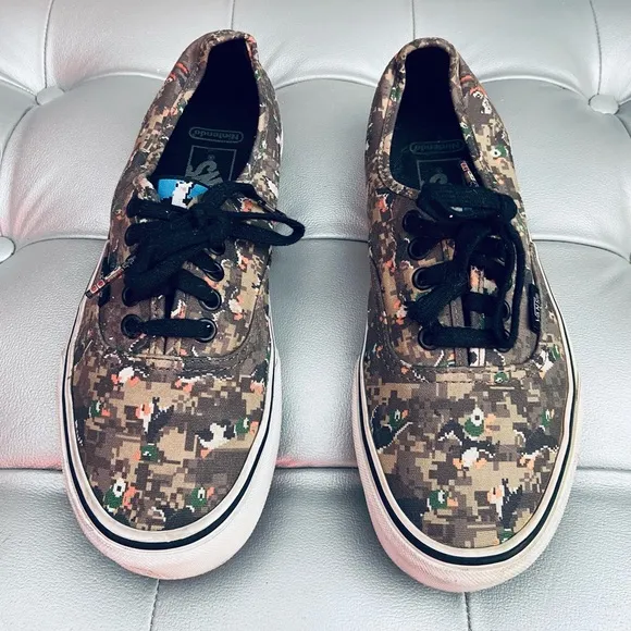 Vans x Nintendo Camouflage Duck Hunt Lace-up Sneakers - Men’s 6.5 : Women’s 8