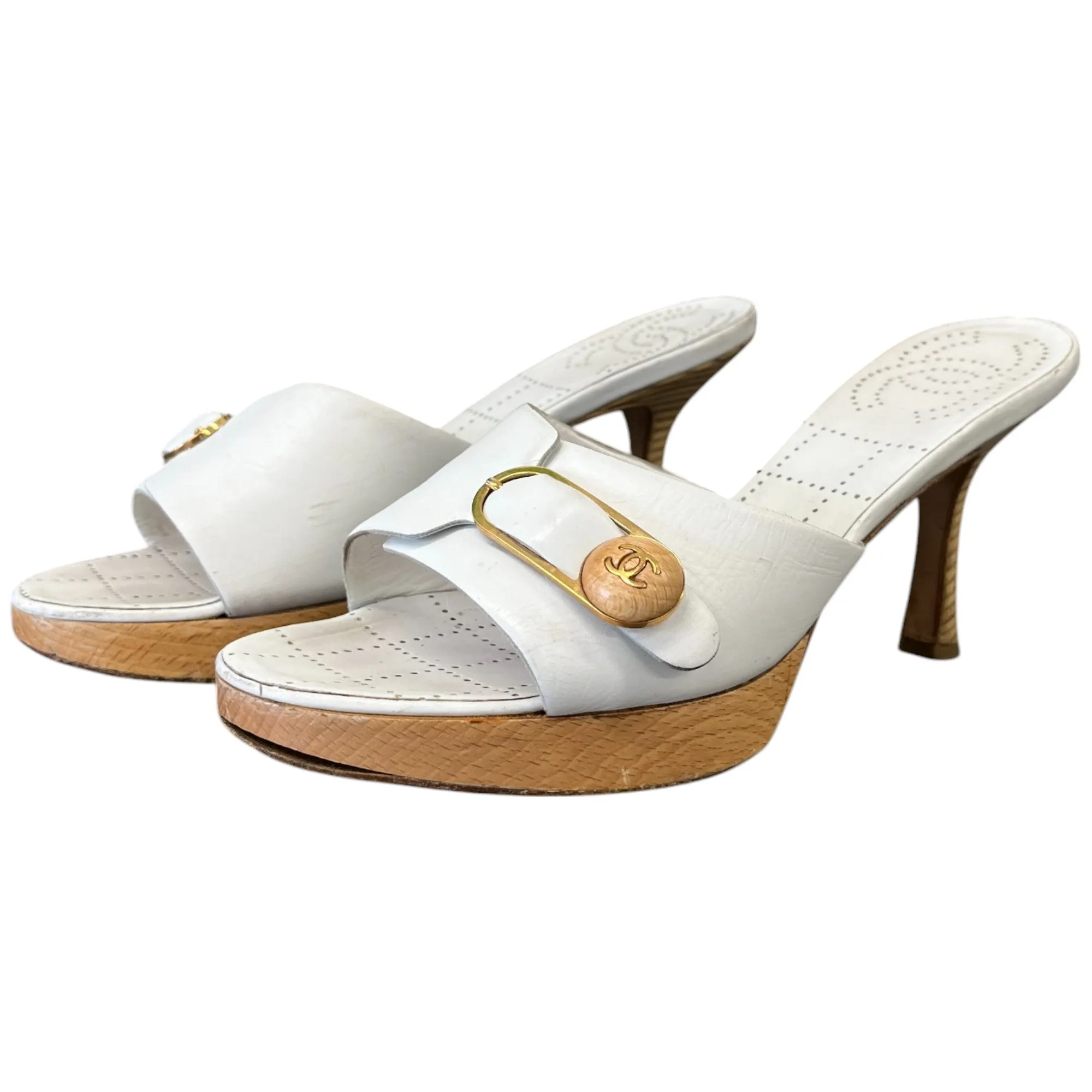 Women's Cc Wooden Buckle Logo Mules White Size EU 38 / UK 5