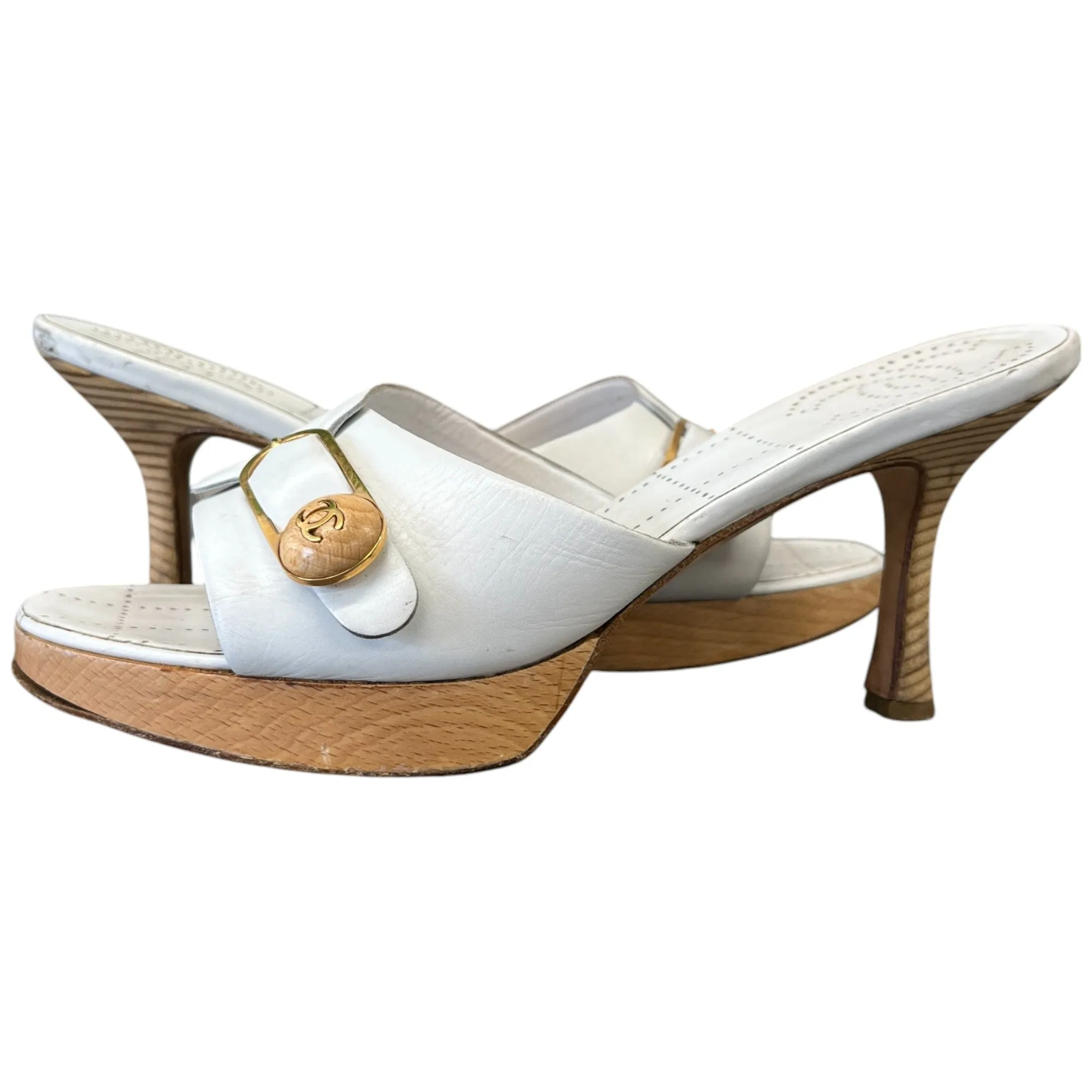Women's Cc Wooden Buckle Logo Mules White Size EU 38 / UK 5